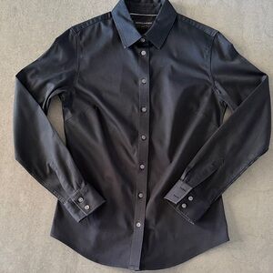 Banana Republic Tailored Fit Buttondown Shirt